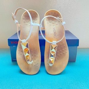 Vionic T-Strap Nala Sandal